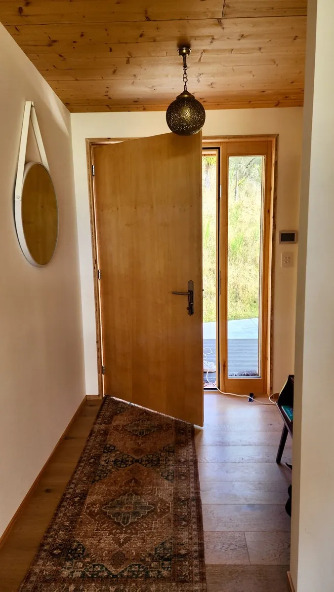 Entrance door Mangaroa house Steinemann Builders Construction Design 165751