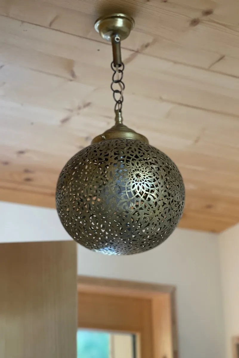 Light fitting Mangaroa house Steinemann Builders Construction Design