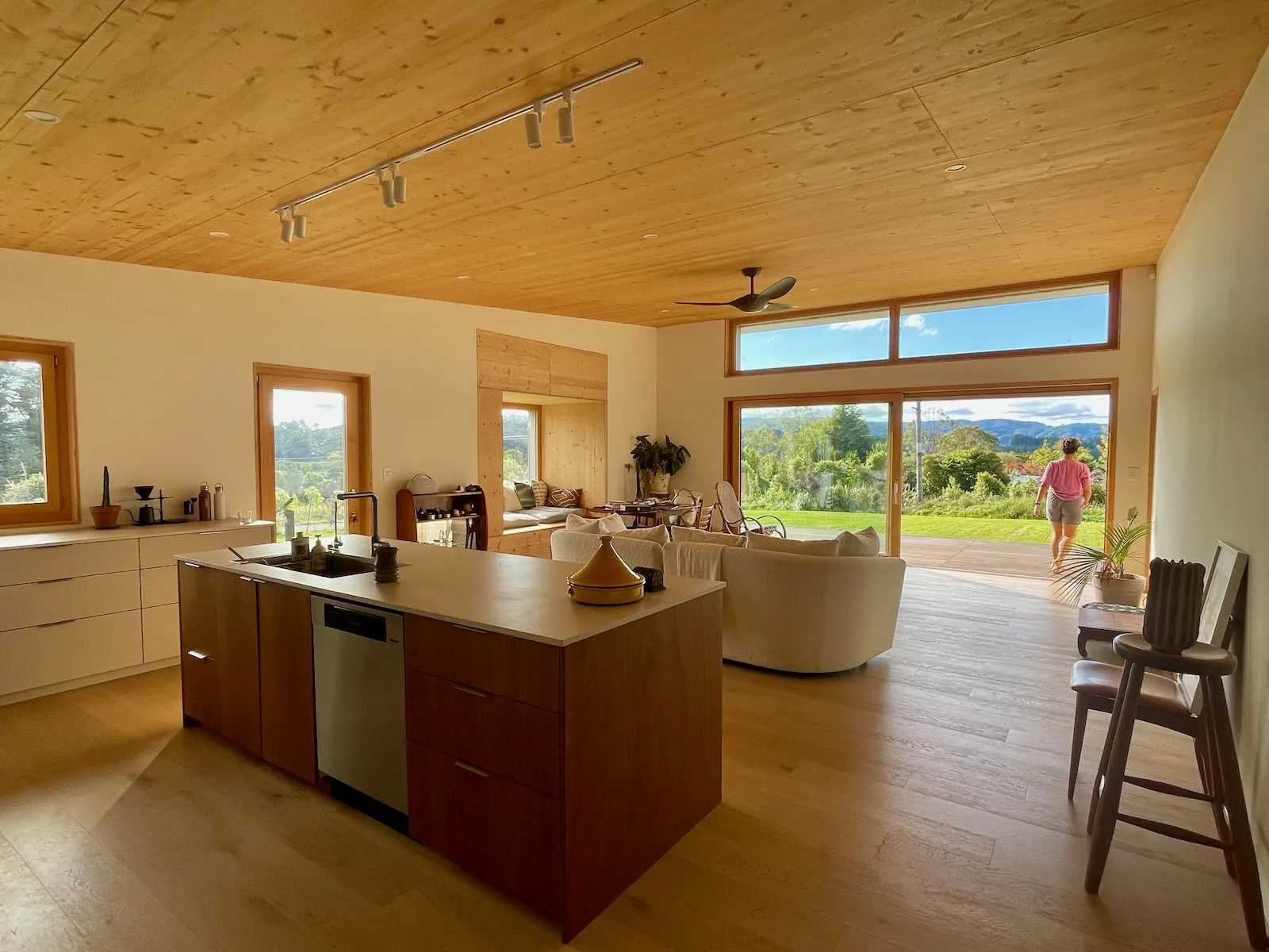 Living WS Mangaroa house Steinemann Builders Construction Design