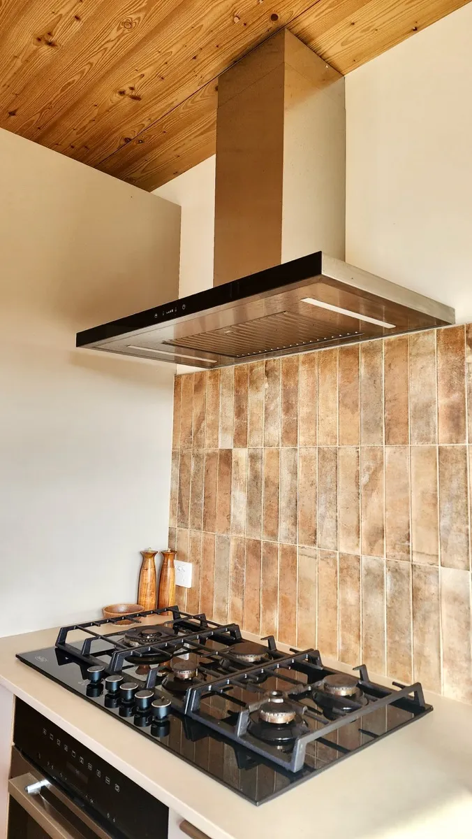 Rangehood Mangaroa house Steinemann Builders Construction Design 170542